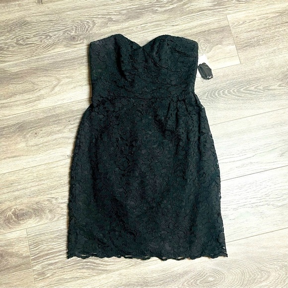 David’s Bridal Short Strapless All Over Lace Dress 0132 - Picture 1 of 13